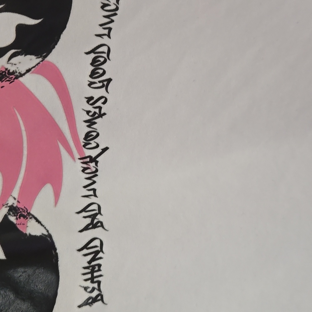 ROMWE White Graphic T-Shirt with Pink and Black Design - Picture 7 of 10